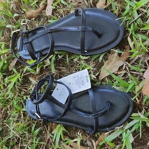 NWT "A New Day" Black strappy gladiator sandals w/ memory foam